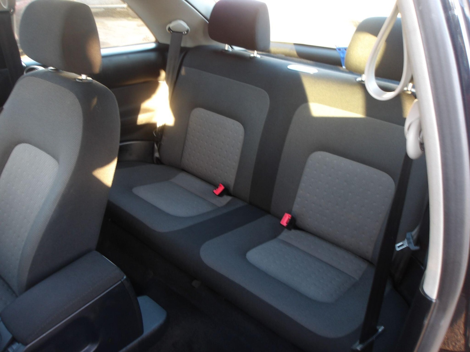 Used Volkswagen Beetle 2011 for sale - 76995658: Photo 18