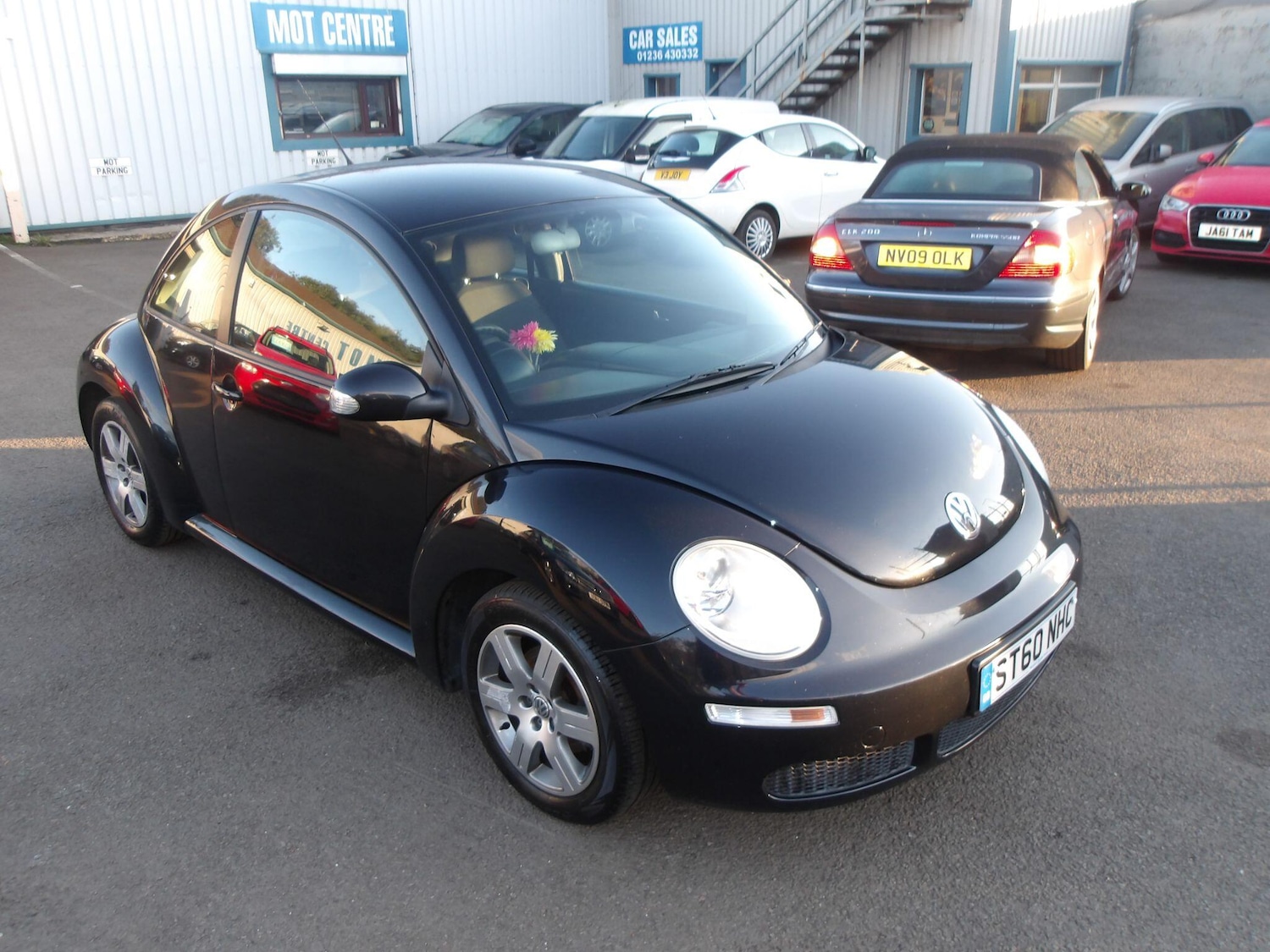 Used Volkswagen Beetle 2011 for sale - 76995658: Photo 5