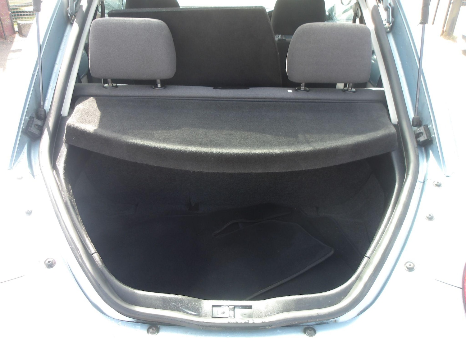 Used Volkswagen Beetle 2005 for sale - 76613353: Photo 17