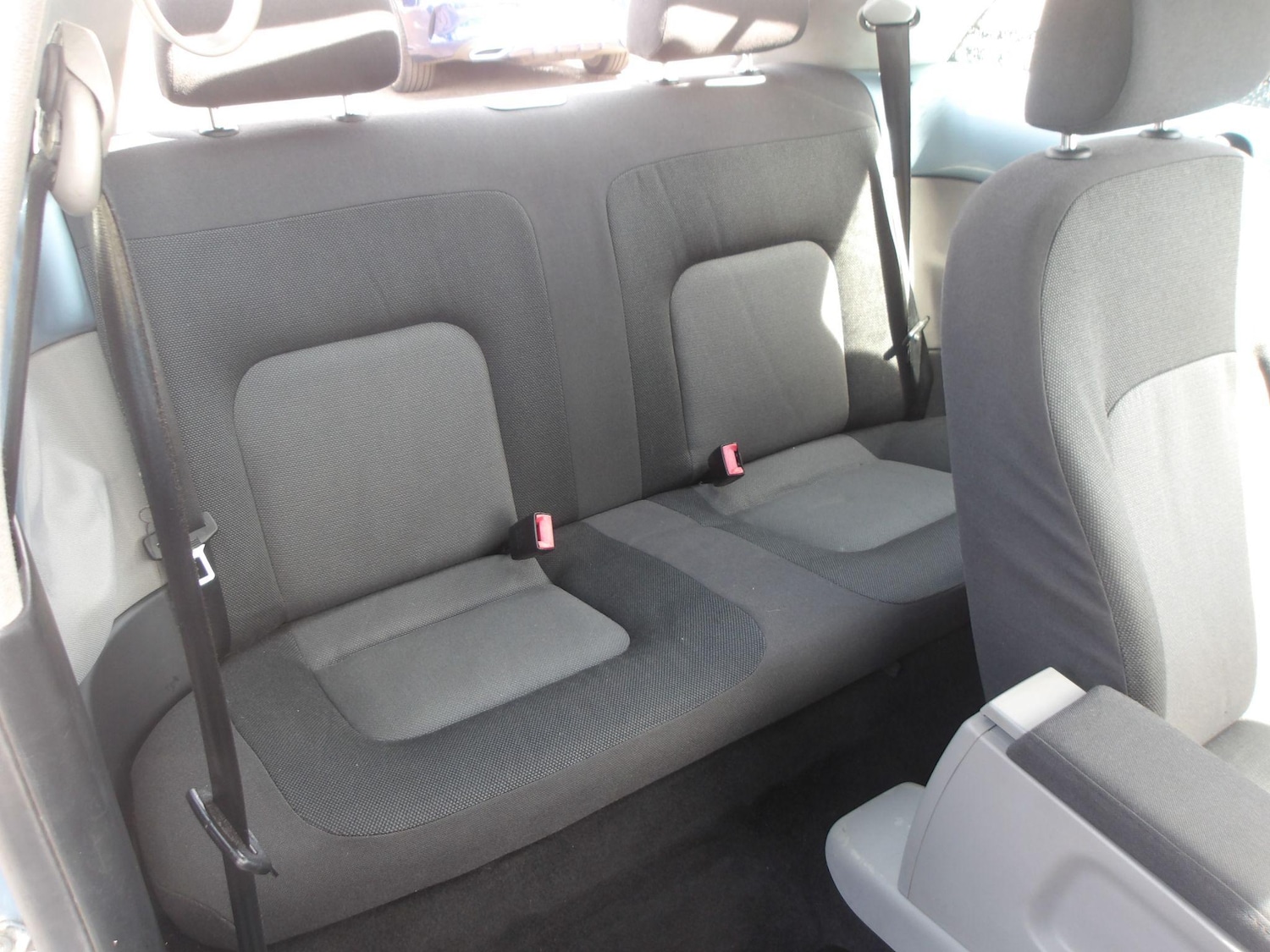 Used Volkswagen Beetle 2005 for sale - 76613353: Photo 18