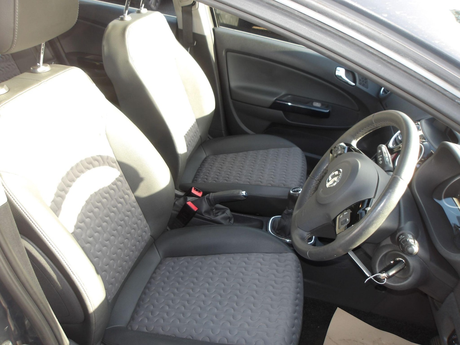 Used Vauxhall Corsa 2013 for sale - 77040065: Photo 25