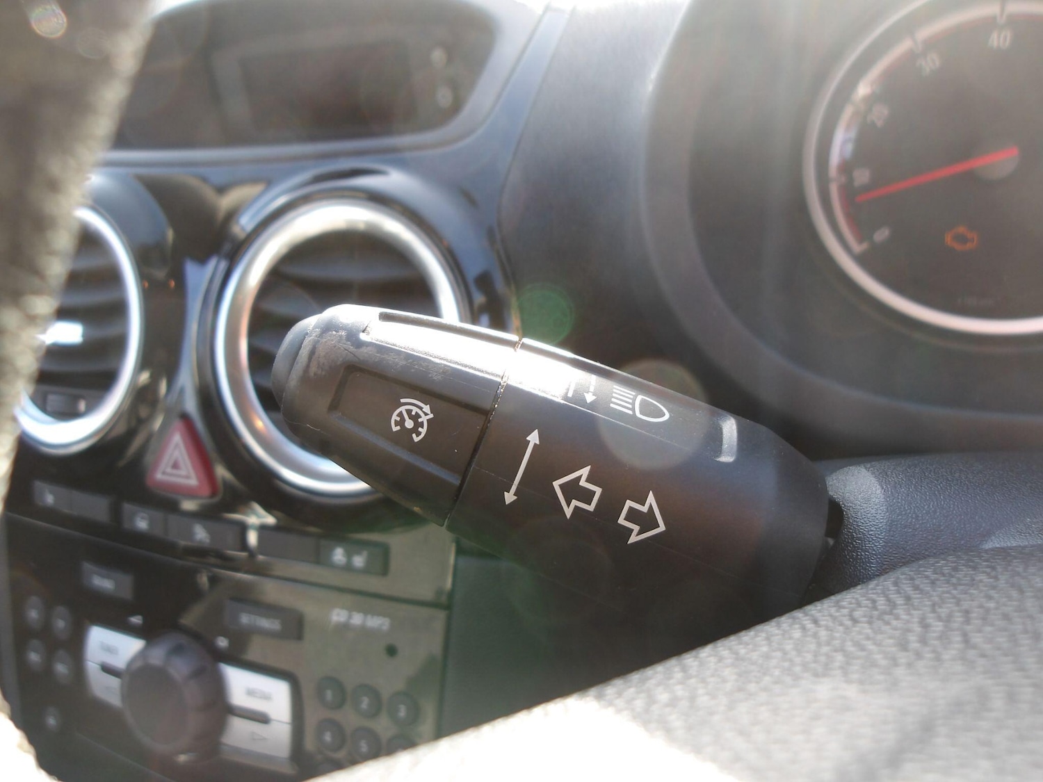 Used Vauxhall Corsa 2013 for sale - 77040065: Photo 28