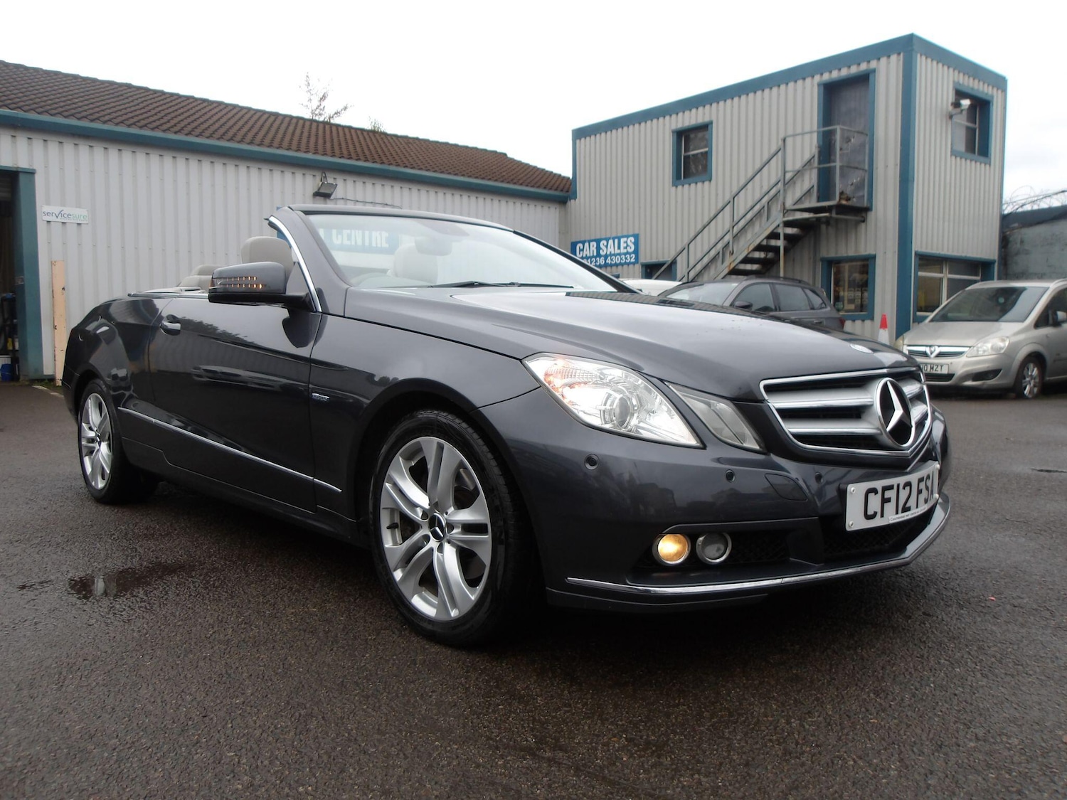 Used Mercedes-Benz E Class 2012 for sale - 76613204: Photo 1