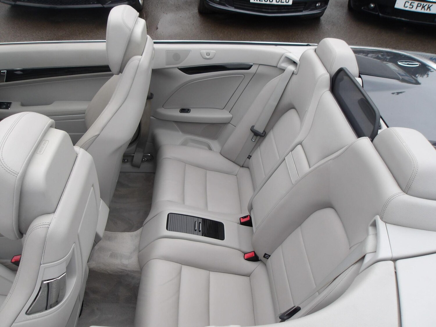 Used Mercedes-Benz E Class 2012 for sale - 76613204: Photo 19