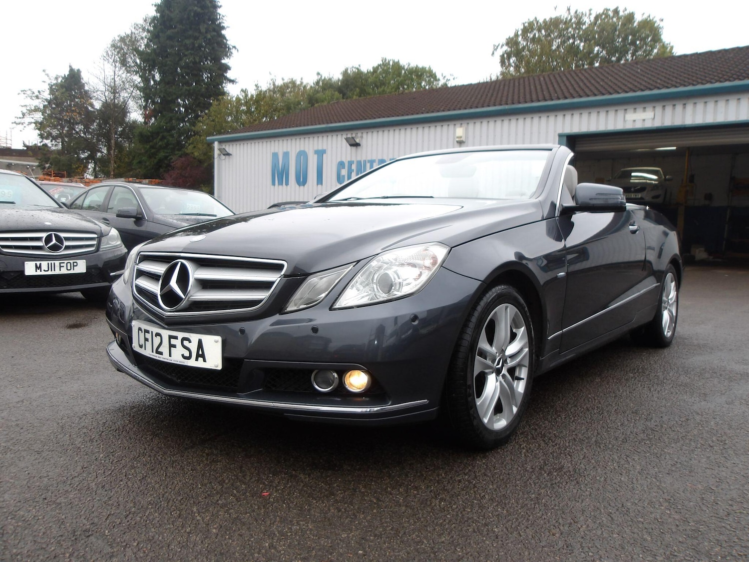 Used Mercedes-Benz E Class 2012 for sale - 76613204: Photo 2