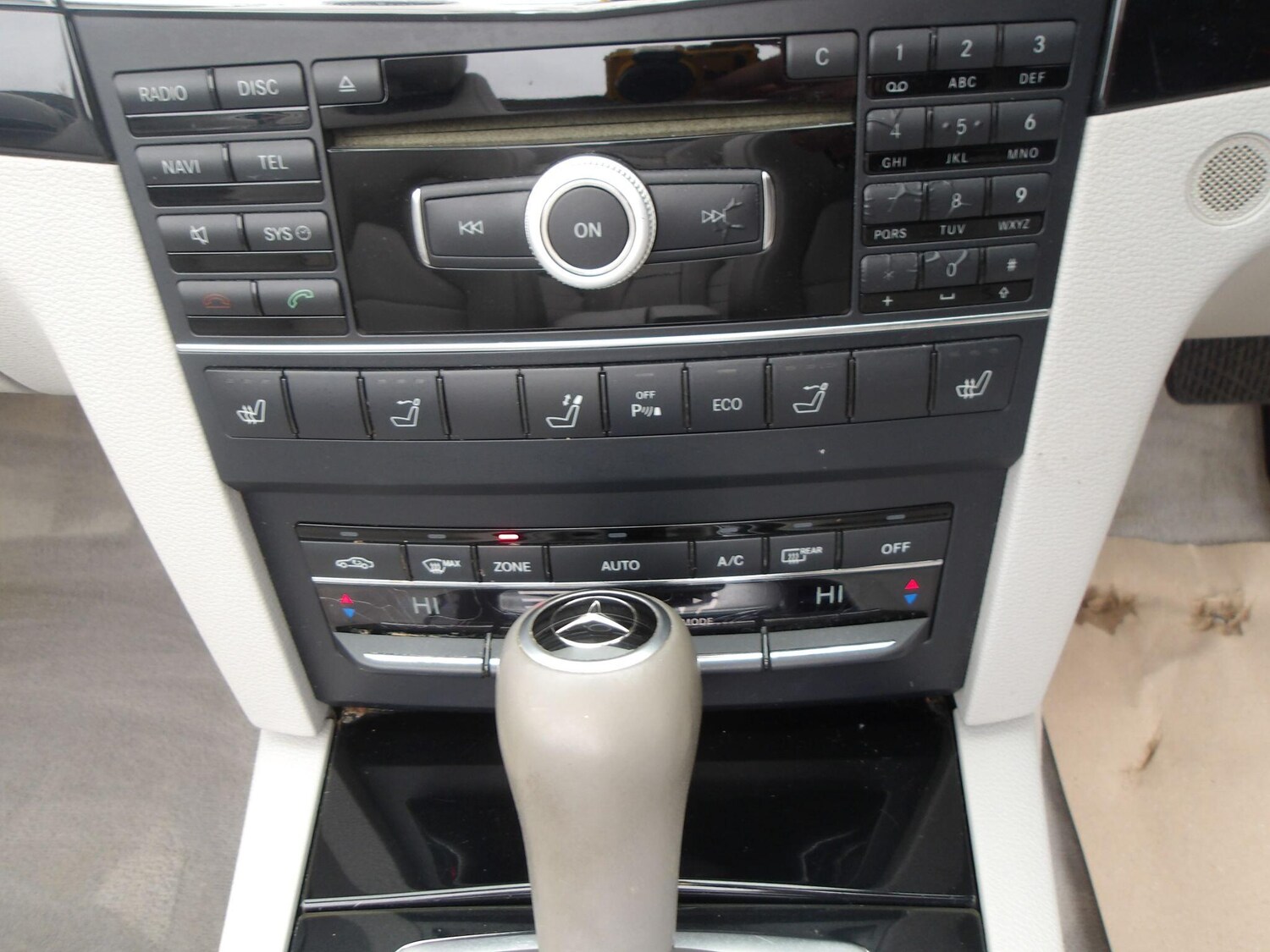 Used Mercedes-Benz E Class 2012 for sale - 76613204: Photo 32