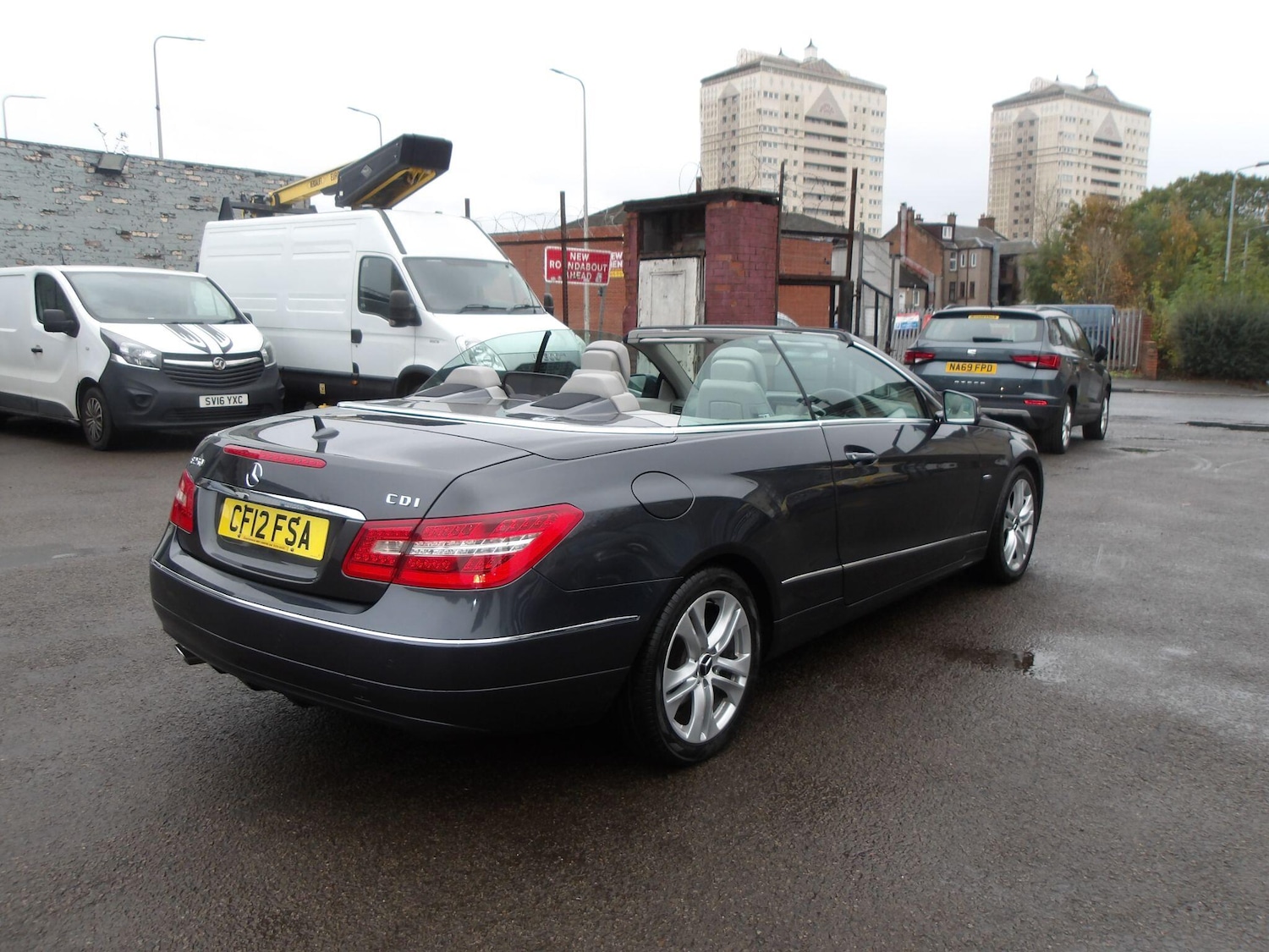 Used Mercedes-Benz E Class 2012 for sale - 76613204: Photo 39