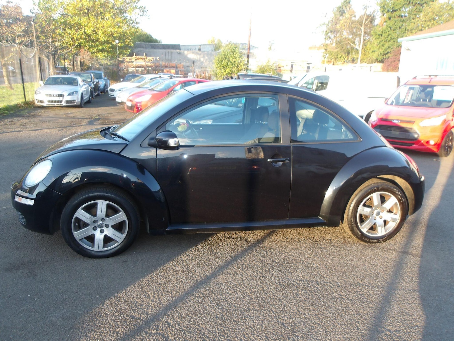 Used Volkswagen Beetle 2011 for sale - 76613432: Photo 12