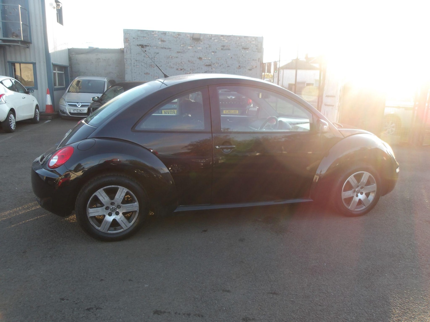 Used Volkswagen Beetle 2011 for sale - 76613432: Photo 16