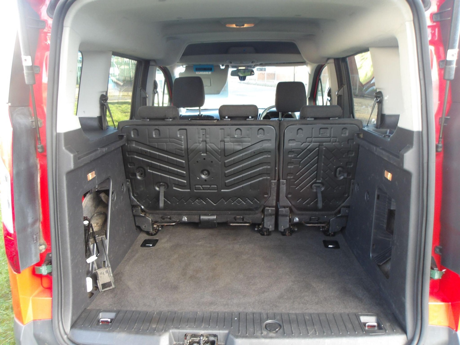 Used Ford Tourneo Connect 2015 for sale - 76991944: Photo 25