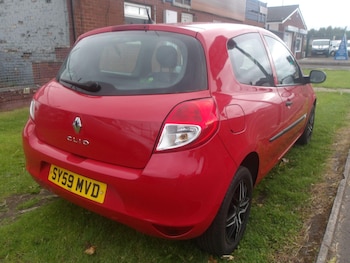 Used Renault Clio 2009 for sale - 76613332: Photo