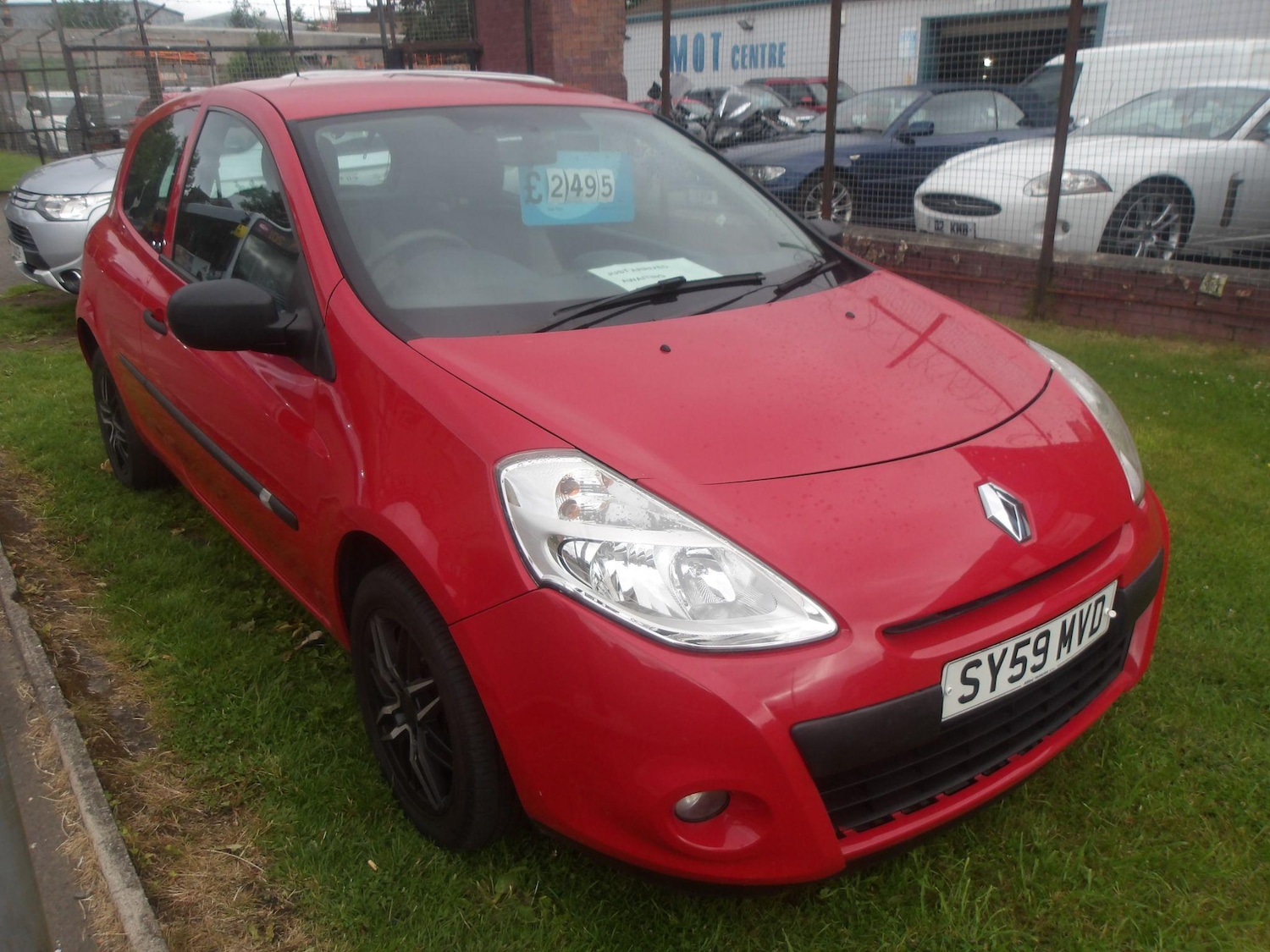 Used Renault Clio 2009 for sale - 76613332: Photo 5