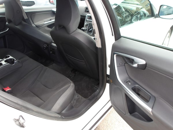 Used Volvo S60 2011 for sale - 75531735: Photo 21