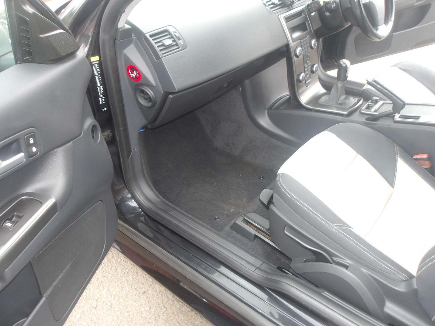 Used Volvo C30 2009 for sale - 76613086: Photo 21