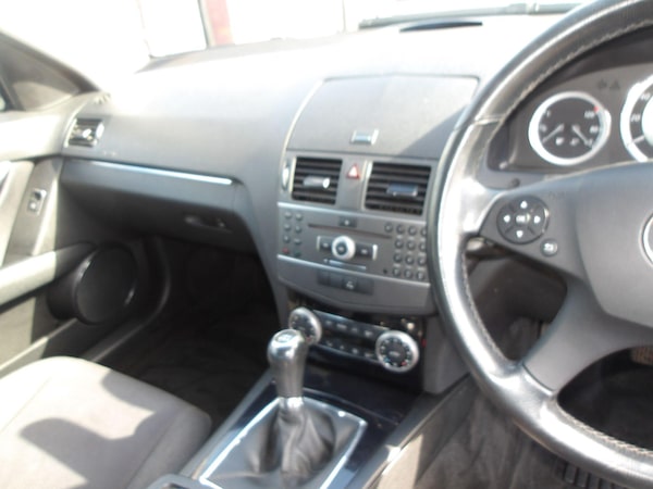 Used Mercedes-Benz C-Class 2010 for sale - 75645796: Photo 24