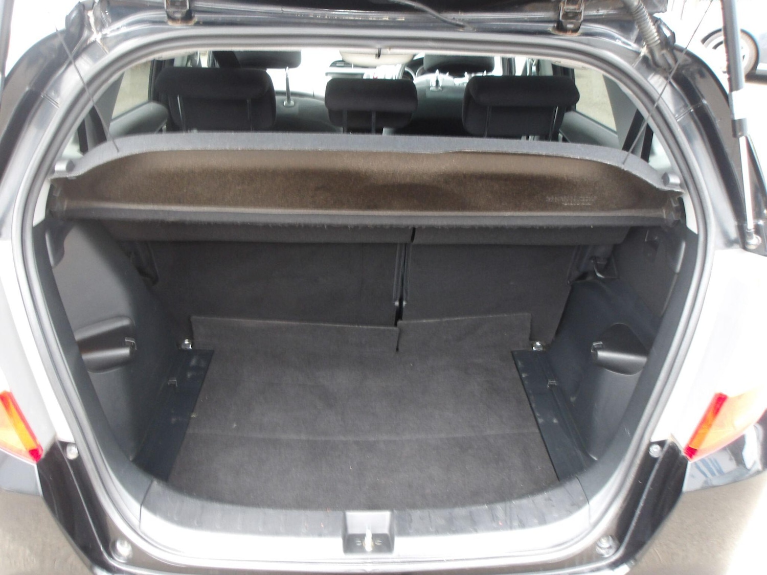 Used Honda Jazz 2010 for sale - 76122280: Photo 17