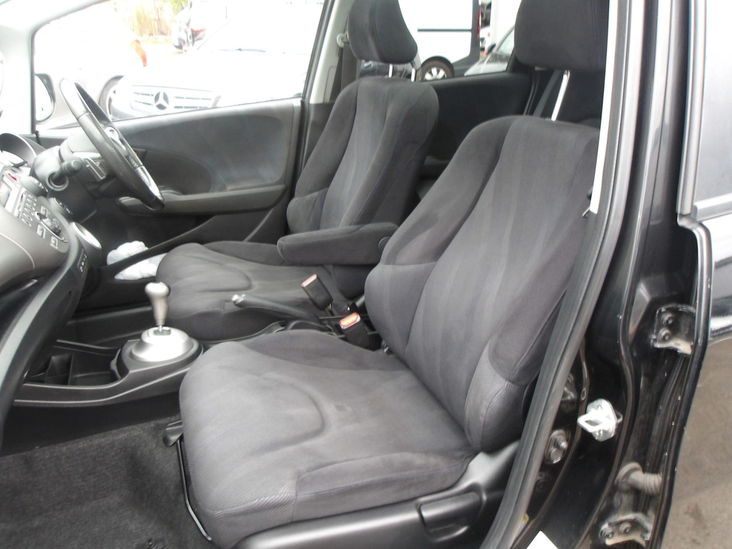 Used Honda Jazz 2010 for sale - 76122280: Photo 22
