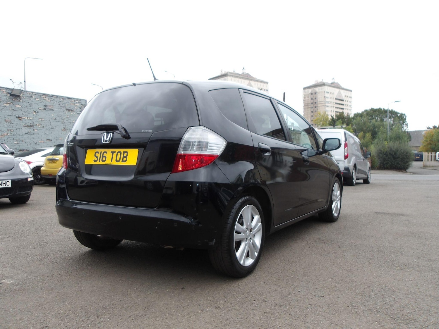 Used Honda Jazz 2010 for sale - 76122280: Photo 4