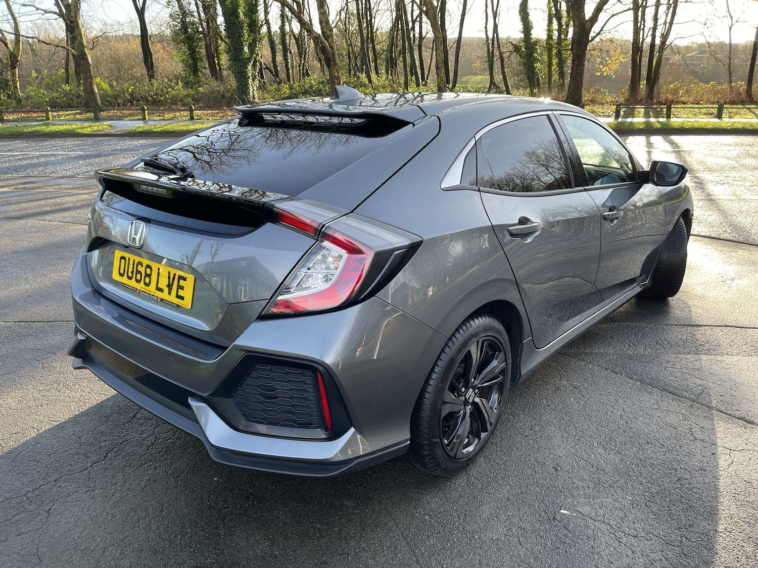 Used Honda Civic 2018 for sale - 77220209: Photo 8