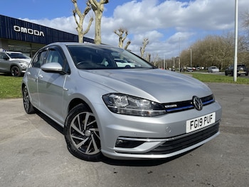 Used Volkswagen Golf 2019 for sale - 78304575: Photo