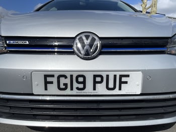 Used Volkswagen Golf 2019 for sale - 78304575: Photo