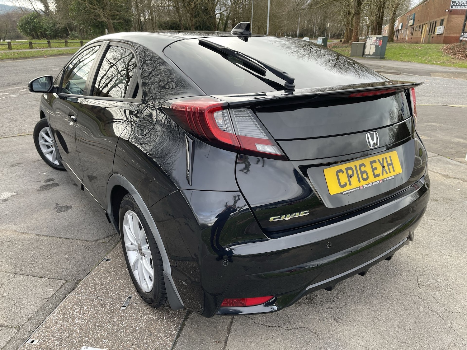 Used Honda Civic 2016 for sale - 77474559: Photo 6