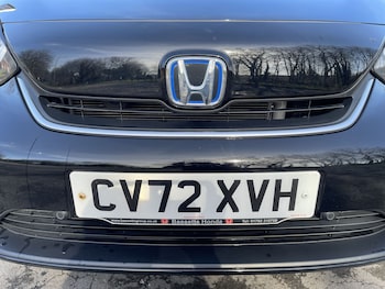 Used Honda Jazz 2023 for sale - 77687330: Photo