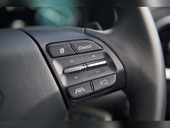 Used Hyundai KONA 2023 for sale - 78817419: Photo