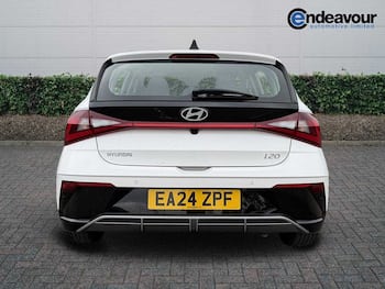 Used Hyundai i20 2024 for sale - 79640579: Photo