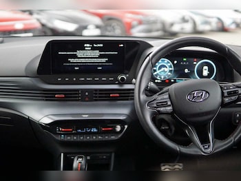 Used Hyundai i20 2024 for sale - 78021677: Photo