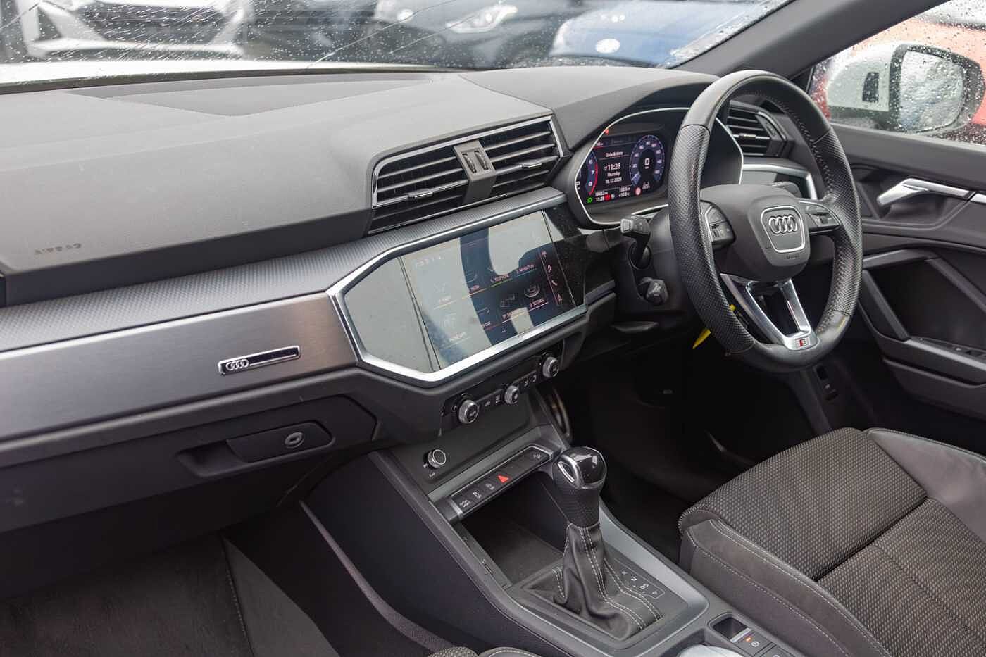 Used Audi Q3 2020 for sale - 78021612: Photo 2