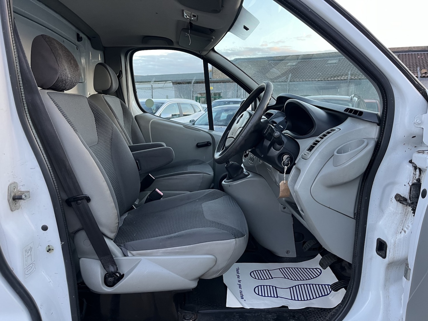 Used Vauxhall Vivaro 2010 for sale - 76396993: Photo 12