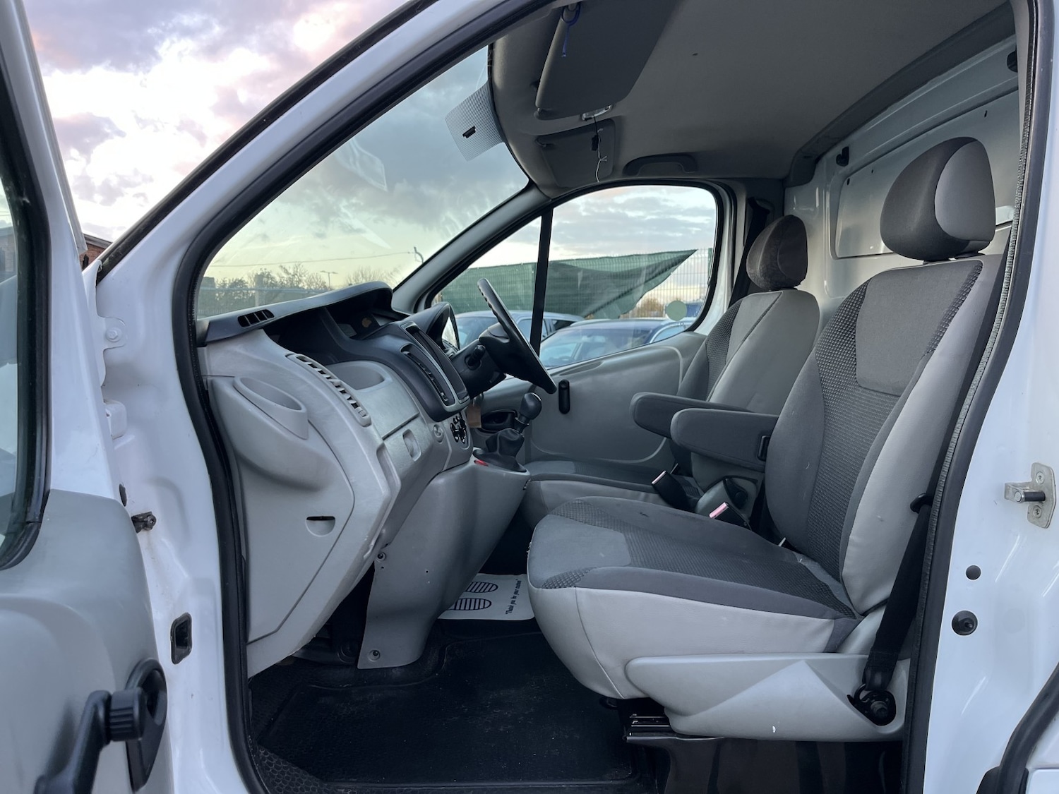 Used Vauxhall Vivaro 2010 for sale - 76396993: Photo 16