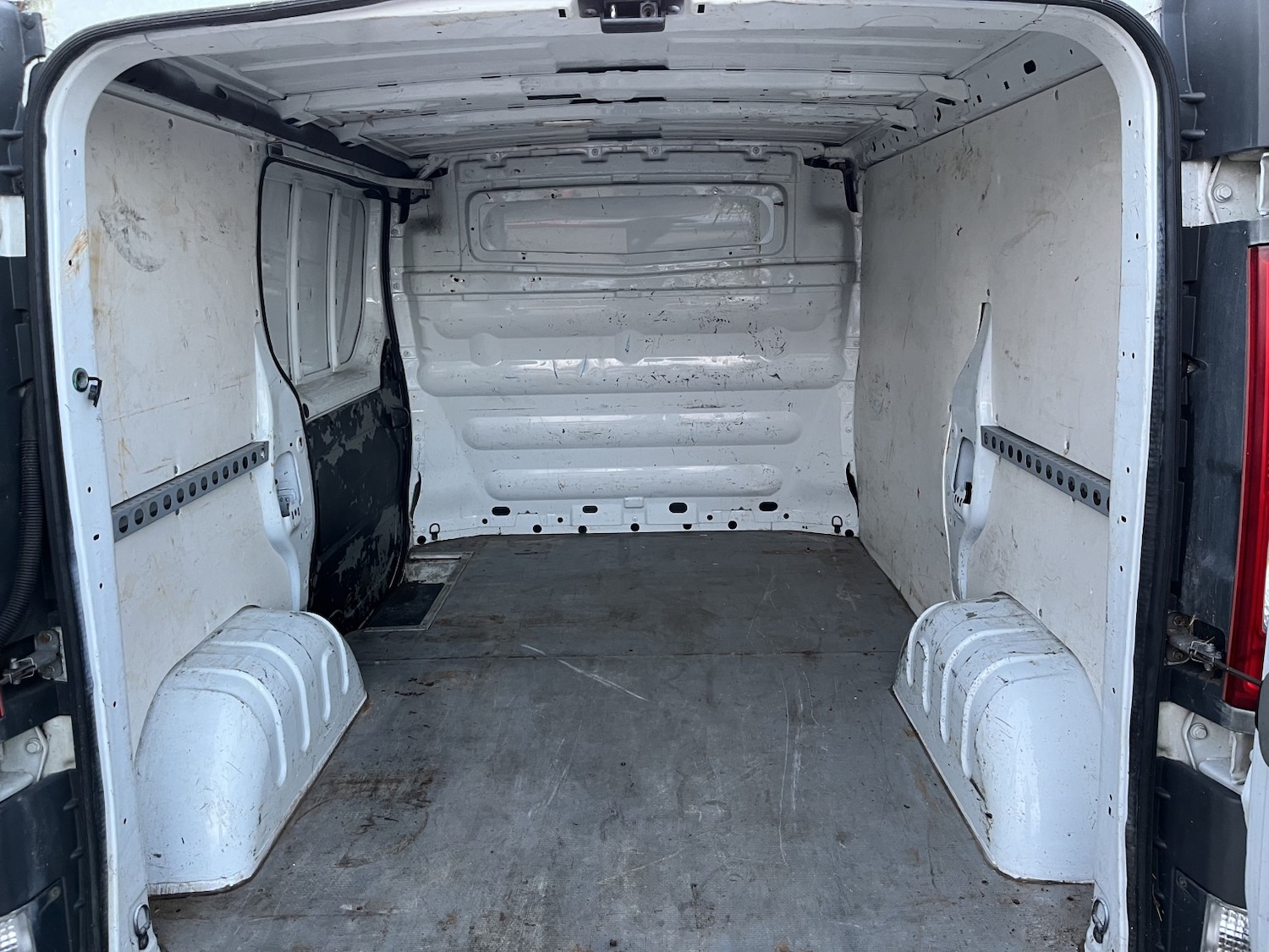 Used Vauxhall Vivaro 2010 for sale - 76396993: Photo 18