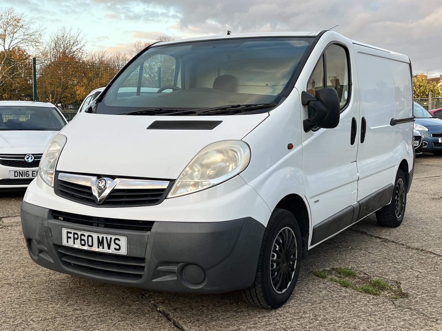 Used Vauxhall Vivaro 2010 for sale - 76396993: Photo 2