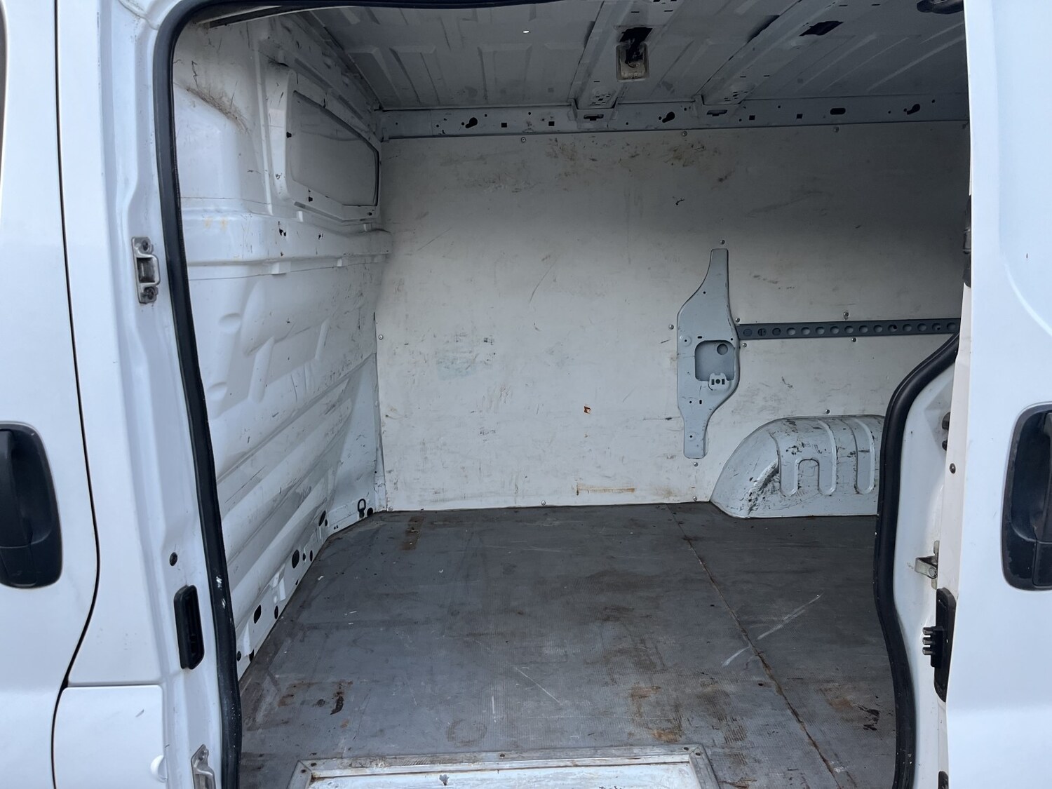 Used Vauxhall Vivaro 2010 for sale - 76396993: Photo 20