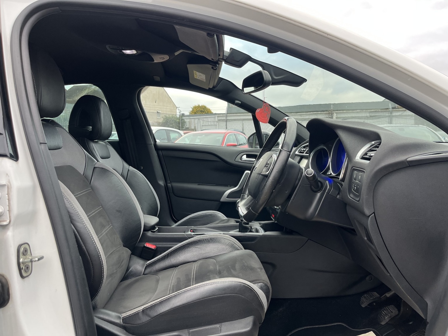 Used DS Automobiles DS 4 Crossback 2016 for sale - 76286983: Photo 12