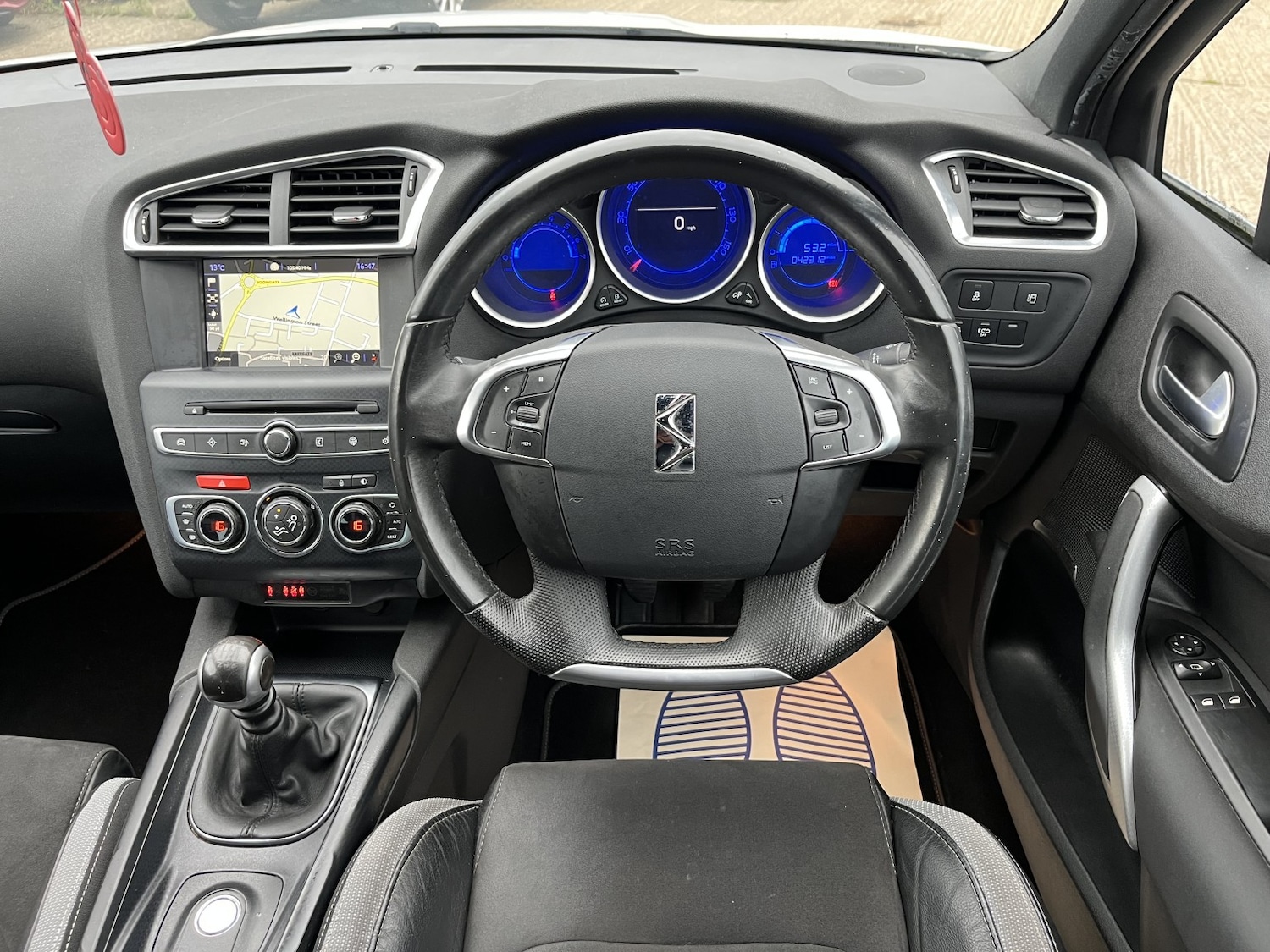 Used DS Automobiles DS 4 Crossback 2016 for sale - 76286983: Photo 14