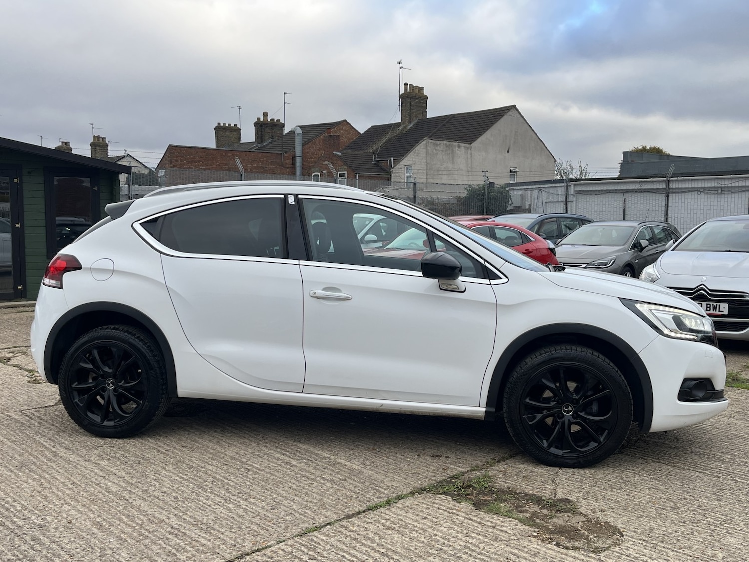 Used DS Automobiles DS 4 Crossback 2016 for sale - 76286983: Photo 2