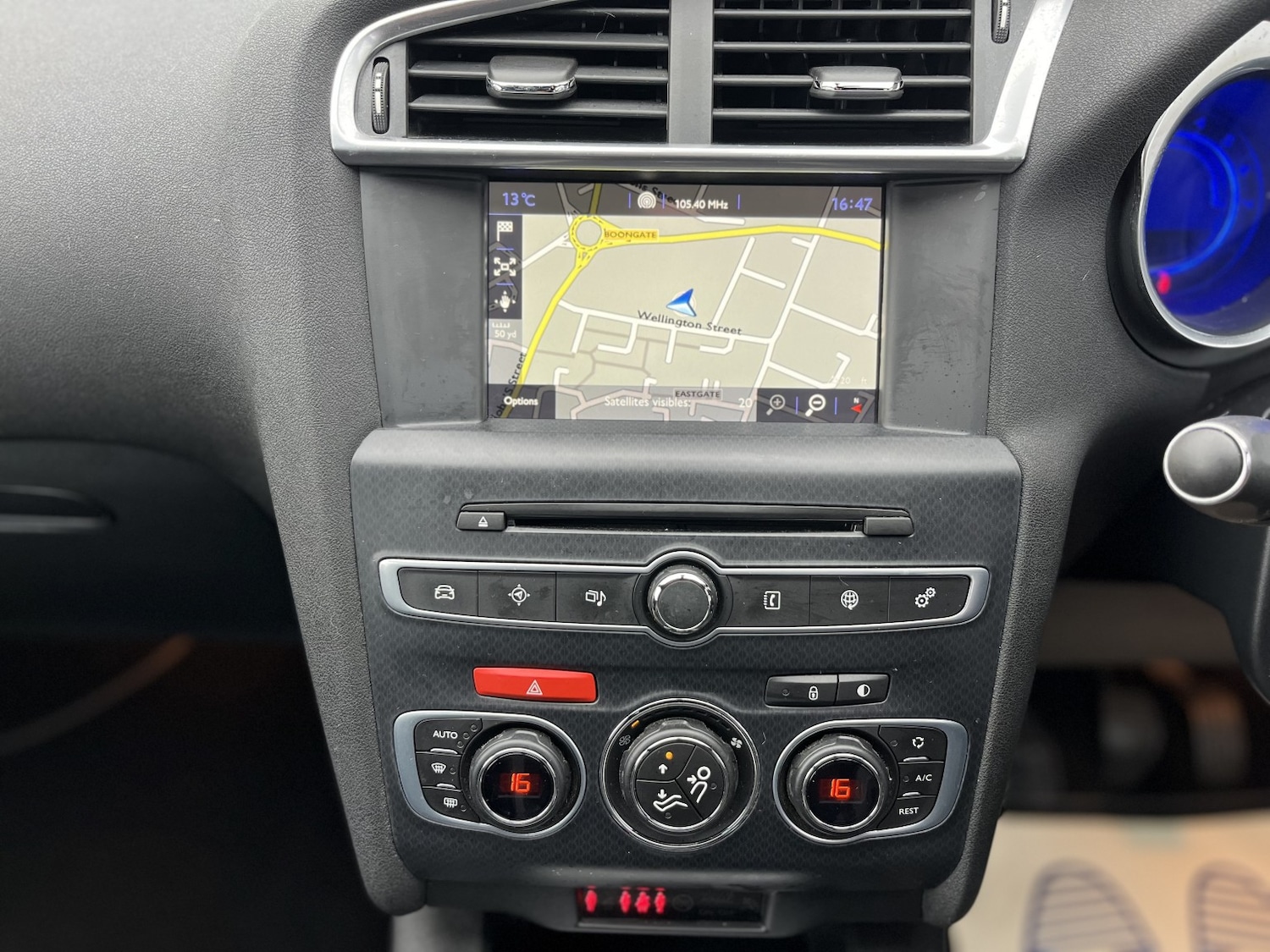 Used DS Automobiles DS 4 Crossback 2016 for sale - 76286983: Photo 21