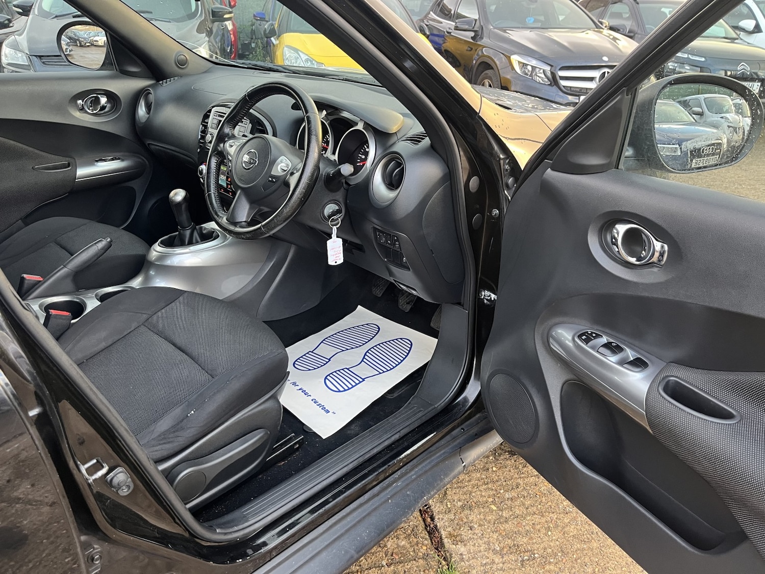 Used Nissan Juke 2011 for sale - 76329771: Photo 12