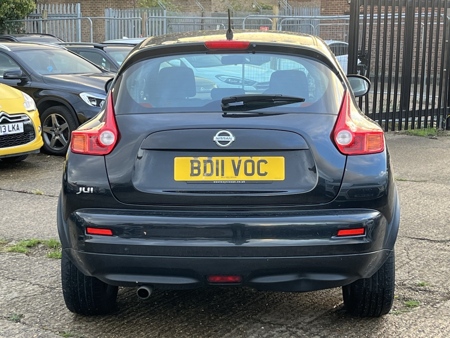 Used Nissan Juke 2011 for sale - 76329771: Photo 5