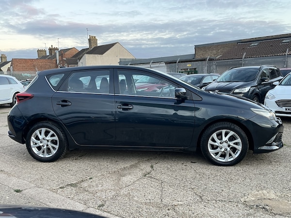 Used Toyota Auris 2017 for sale - 76218785: Photo 5