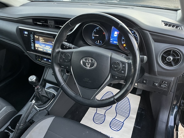 Used Toyota Auris 2017 for sale - 76218785: Photo 9