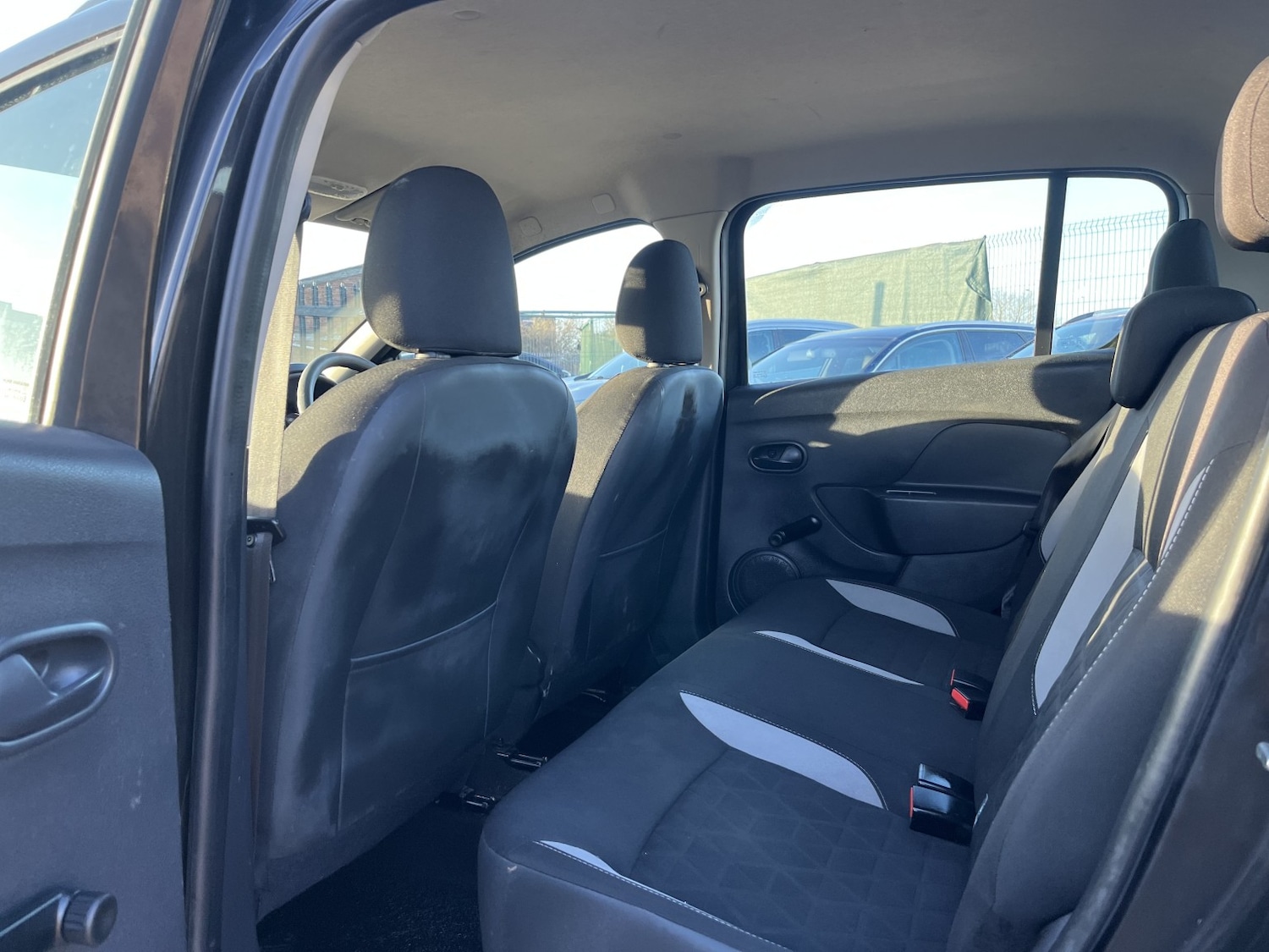 Used Dacia Sandero Stepway 2014 for sale - 77363561: Photo 16