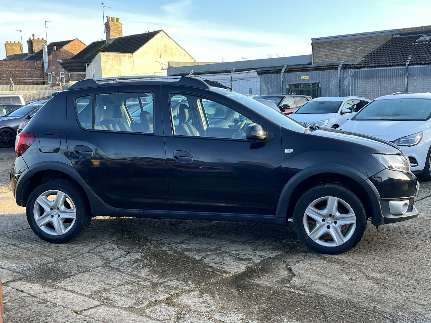 Used Dacia Sandero Stepway 2014 for sale - 77363561: Photo 6