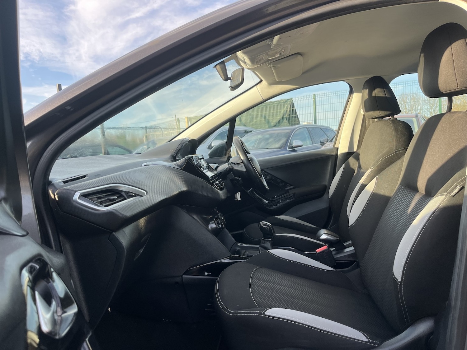 Used Peugeot 2008 2014 for sale - 77314049: Photo 13