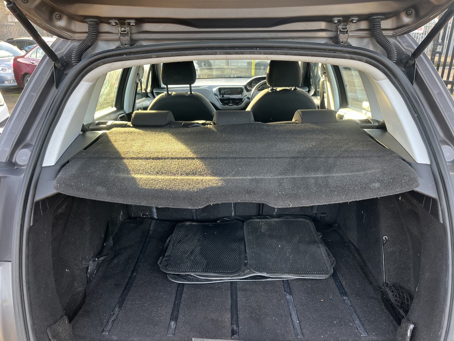 Used Peugeot 2008 2014 for sale - 77314049: Photo 17