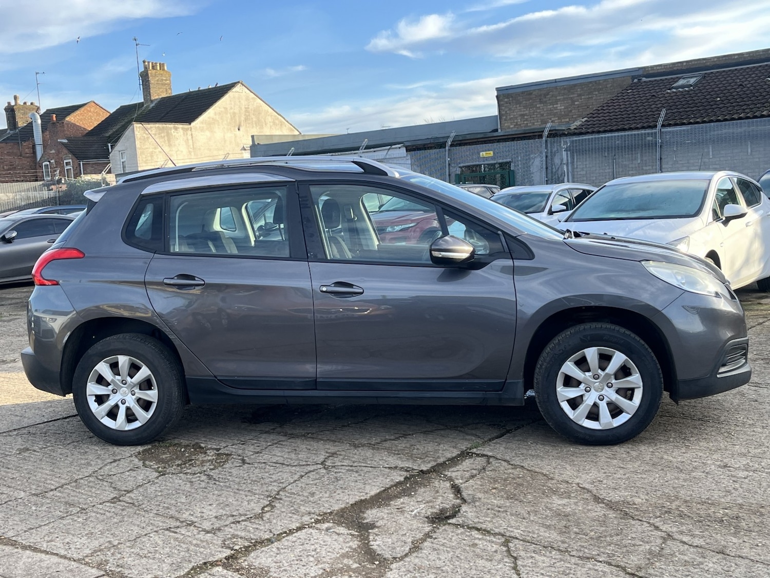 Used Peugeot 2008 2014 for sale - 77314049: Photo 7