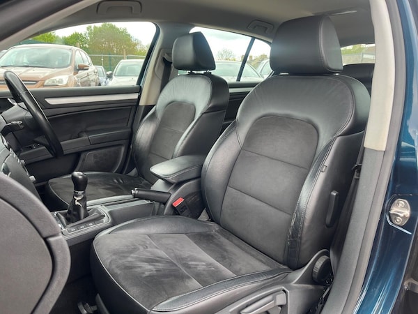 Used Skoda Superb 2014 for sale - 74729178: Photo 12